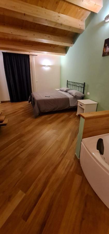 Il Mascherone Sepino Esterno foto